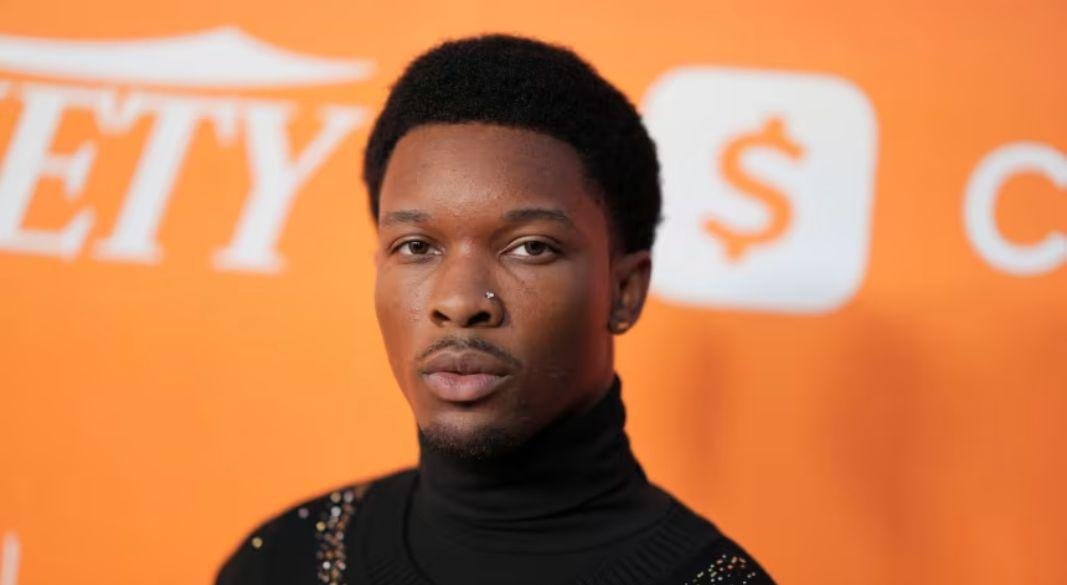 মার্কিন গায়ক ও টিকটক সেনসেশন ডেভিড বার্ক