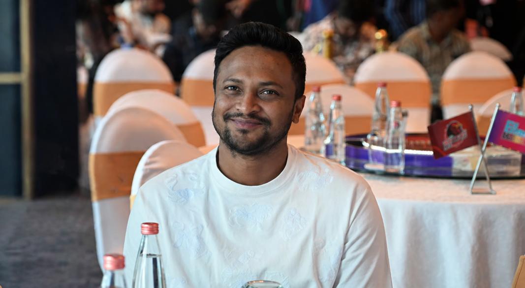 যুক্তরাষ্ট্র থেকে মুঠোফোনে দেওয়া সাক্ষাৎকারে নিজের বর্তমান পরিস্থিতি নিয়ে কথা বলেন সাকিব আল হাসান । ছবি: সংগৃহীত