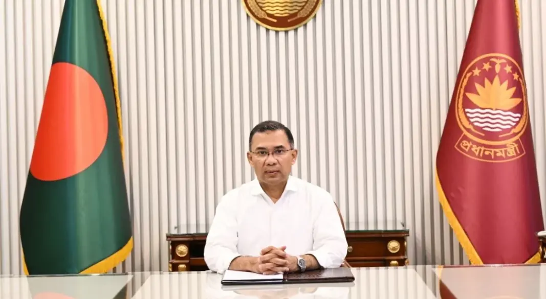 সরকারের এক মাস