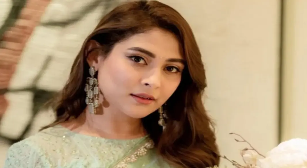 এআইয়ের অপব্যবহার রোধে সচেতনতার আহ্বান জানিয়েছেন অভিনেত্রী মেহজাবীন। গ্রাফিক্স: আমেরিকা বাংলা