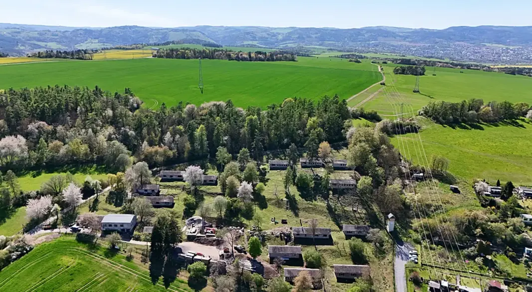 একটি ফ্ল্যাটের দামেই জার্মানির থুরিঙ্গিয়া অঙ্গরাজ্যে বিক্রি হচ্ছে ১৫টি বাড়িসহ আস্ত গ্রাম। ছবি: সংগৃহীত
