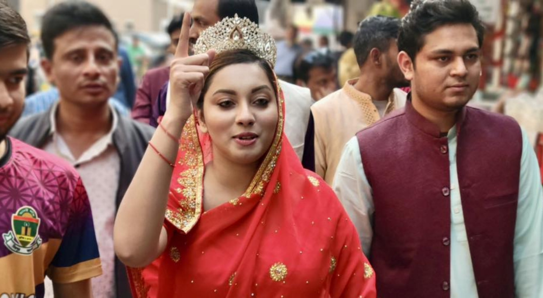 নির্বাচনী প্রচারনায় মেঘনা আলম। ছবি: ফেসবুক থেকে নেওয়া