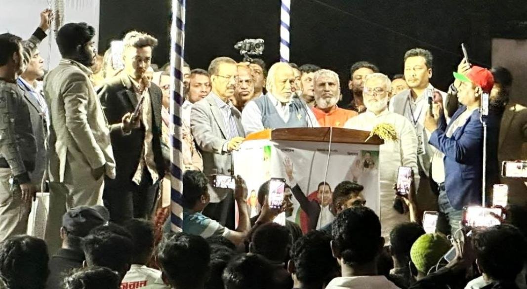 বক্তব্য দিচ্ছেন বিএনপির স্থায়ী কমিটির সদস্য ও সাবেক মন্ত্রী ড. আব্দুল মঈন খান। ছবি: সংগৃহীত