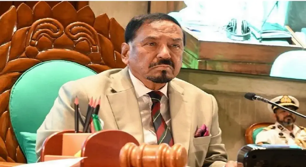 সাবেক প্রধানমন্ত্রী শেখ হাসিনার আগামী ১০ বছরেও দেশে ফেরার কোনো সম্ভাবনা দেখছেন না জাতীয় সংসদের স্পিকার মেজর (অব.) হাফিজ উদ্দিন আহমদ বীর বিক্রম। ছবি: সংগৃহীত
