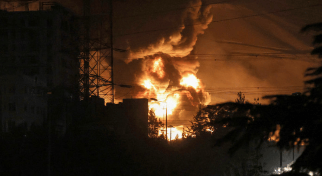 তেহরানে তেল ডিপো ও পরিশোধনাগারে ইসরায়েলের হামলা