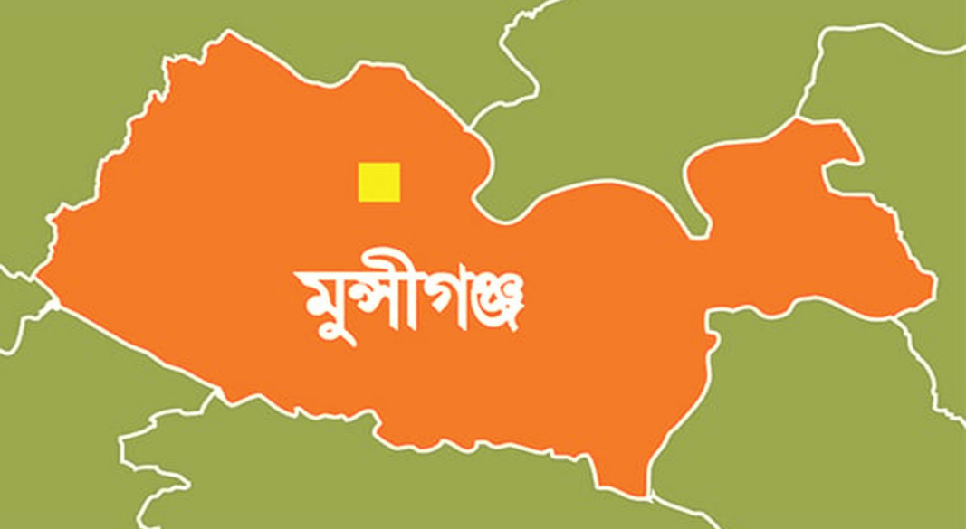 টঙ্গীবাড়ীতে ছেলে ও ভাতিজার সহায়তায় ভোট দিলেন ১০০ ও ৯৫ বছরের দুই বৃদ্ধা