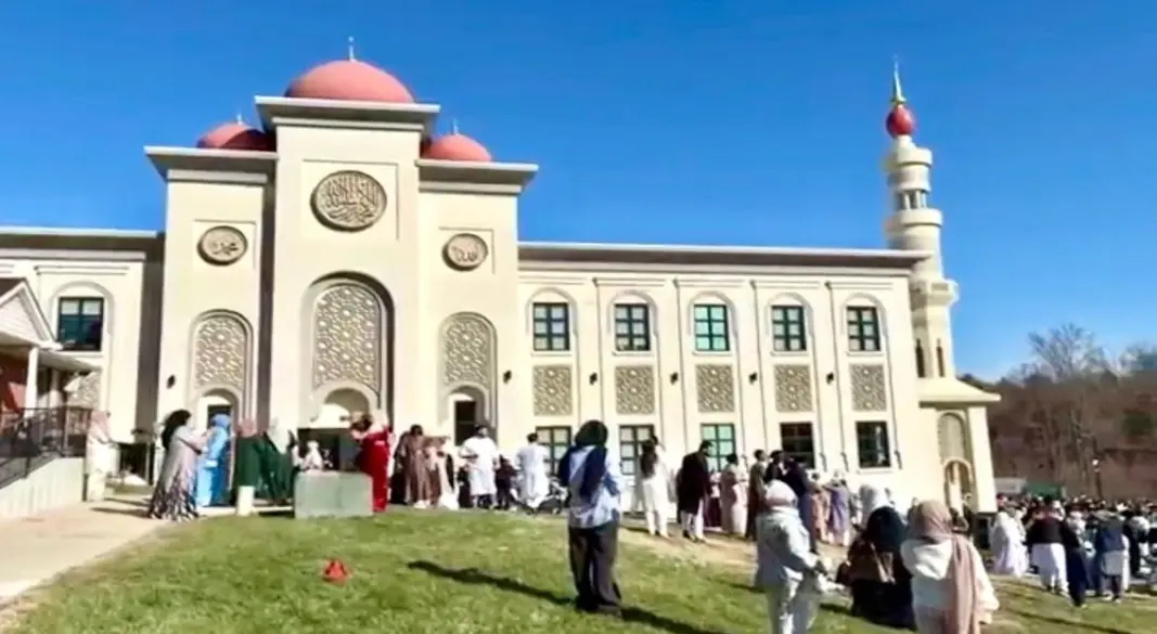 যুক্তরাষ্ট্রে অভিবাসী জনসংখ্যা বৃদ্ধির সাথে দৃশ্যমান হচ্ছে ধর্মীয় বৈচিত্র্য। ছবি: সংগৃহীত