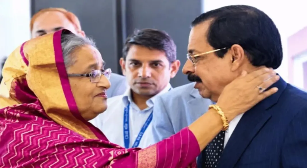 ভারতের সংবাদমাধ্যমকে দেওয়া সাক্ষাৎকারে দেশে ফেরা নিয়ে কথা বলেছেন শেখ হাসিনা। ছবি: সংগৃহীত