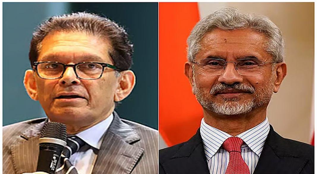 বাংলাদেশের পররাষ্ট্রমন্ত্রী খলিলুর রহমান ও ভারতের পররাষ্ট্রমন্ত্রী এস জয়শঙ্কর।